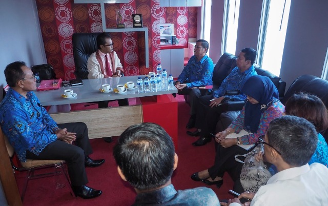 Kepala BNN Kepri Paparkan Peredaran Narkotika Kepada Ketua DPRD Kepri Jumaga Nadeak