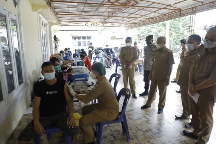 Bupati dan Wakil Bupati Asahan Tinjau Pelaksanaan Vaksin