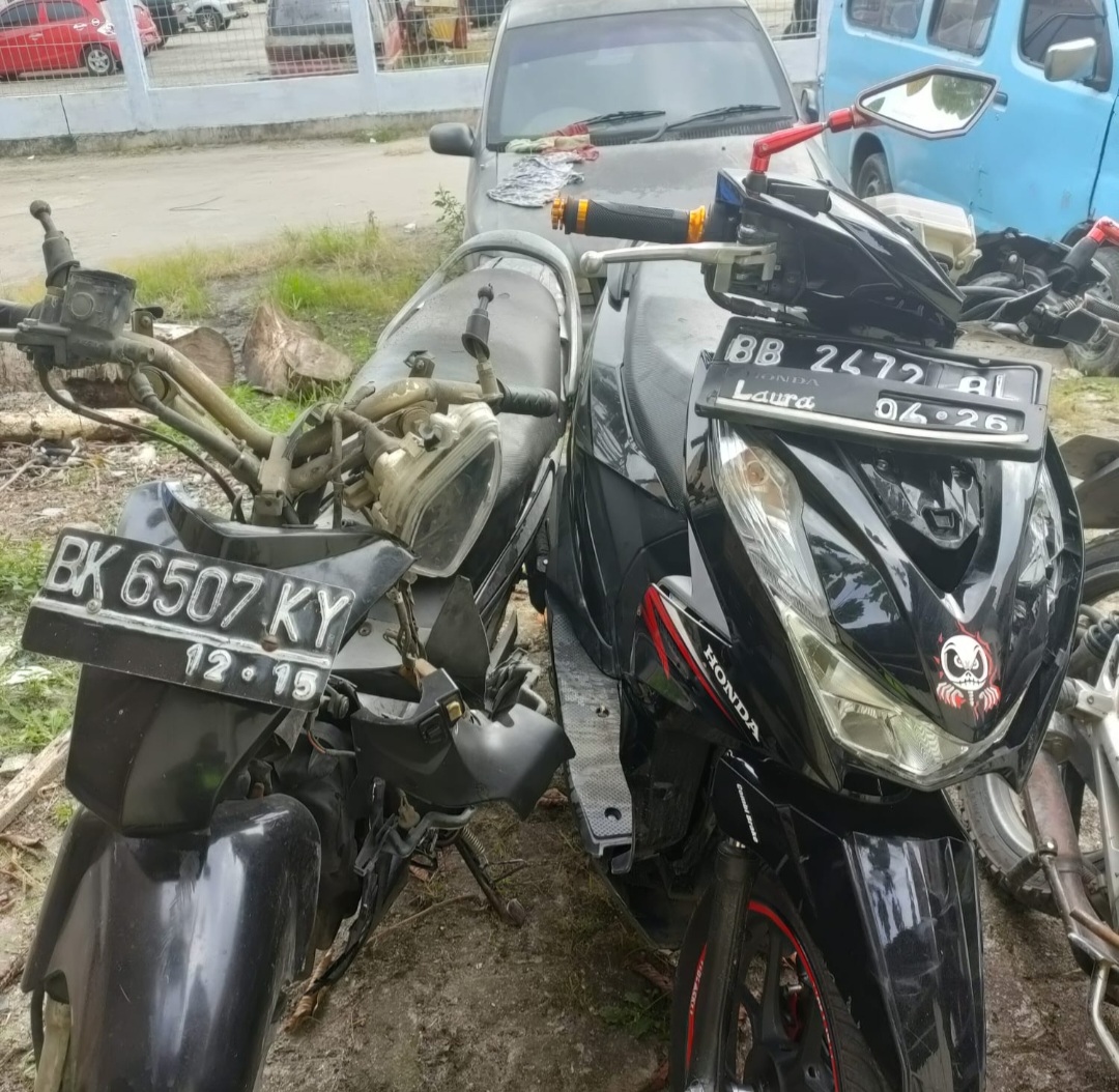 Taput, Dua Sepeda Motor Adu Kambing 1 Orang Tewas