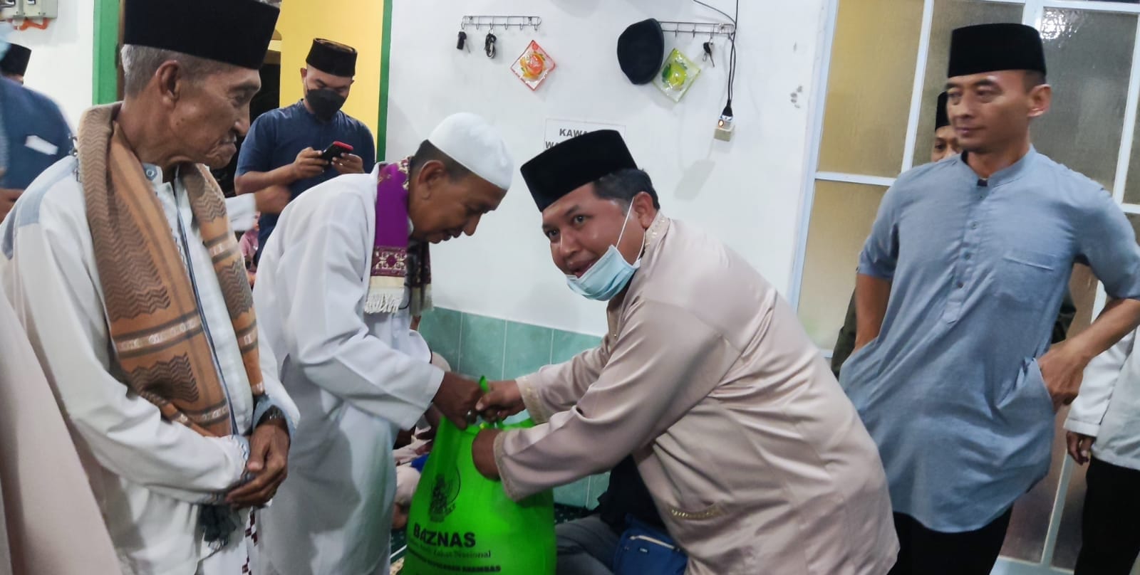 Safari Ramadhan, Wan Zuhendra Sambangi Masjid Al Hikmah Desa Tebang