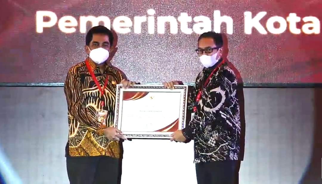 Pemko Batam Raih Anugerah Lembaga Pengelola Pengaduan Publik Terbaik Se-Indonesia