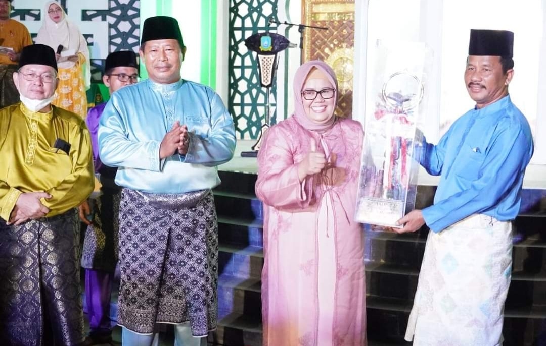 Wagub Kepri Marlin Secara Resmi Menutup MTQ ke IX Kepri