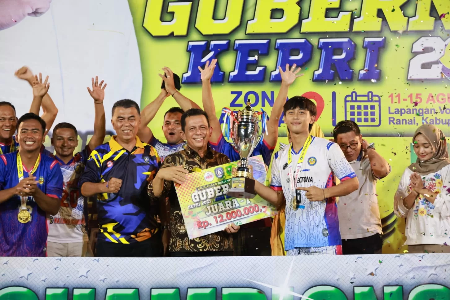 Kejuaraan Piala Gubernur Cabang Olahraga  Voli dan Sepak Bola Zona Natuna Sukses