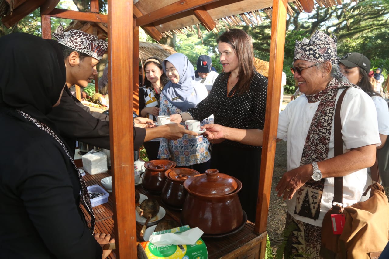 Cerita 17 Delegasi Internasional Saat Kunjungi Banyuwangi, Dari Segi Pariwisata Tidak Kalah Menarik Dengan Bali
