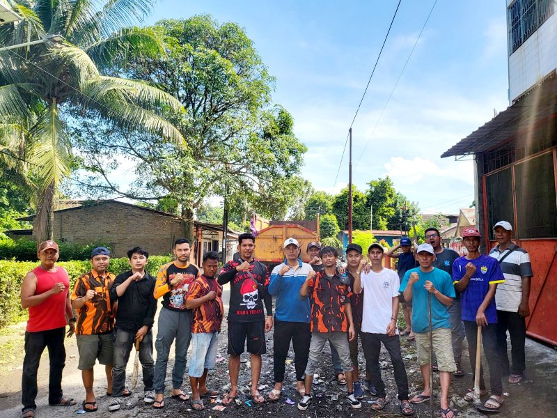 Semangat Kebersamaan Pemuda Pancasila Desa Helvetia Dalam Gotong Royong