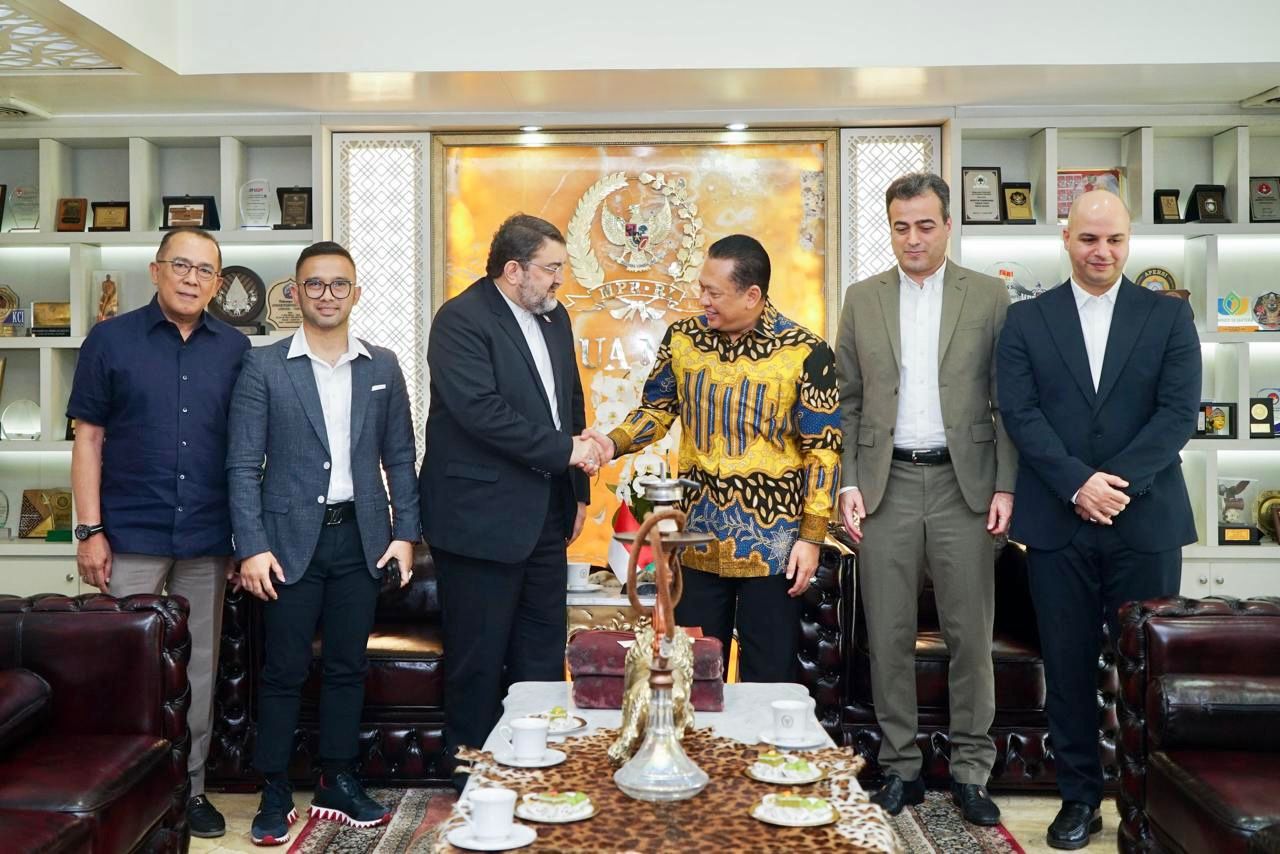 Terima Duta Besar Iran Untuk Indonesia, Ketua MPR RI Bamsoet Pastikan Penanganan Kasus Hukum Kapal MT ARMAN 114  Transparan dan Berkeadilan