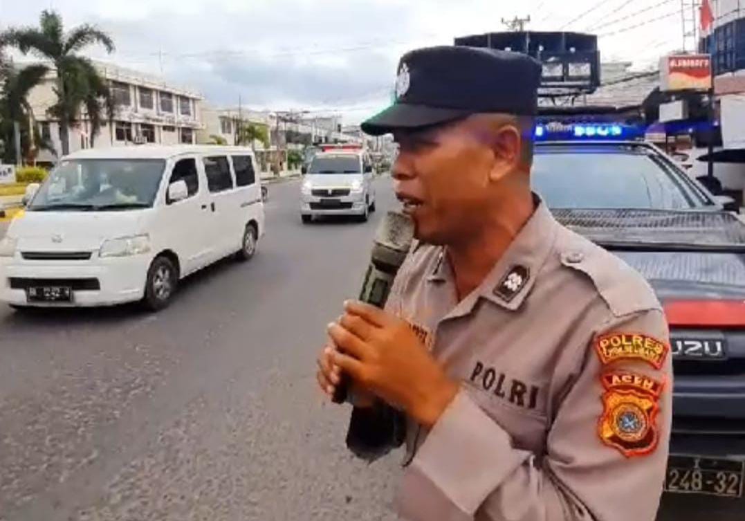 Ciptakan Kondusivitas, Satuan Binmas Polres Lhokseumawe Berikan Himbaun Keliling