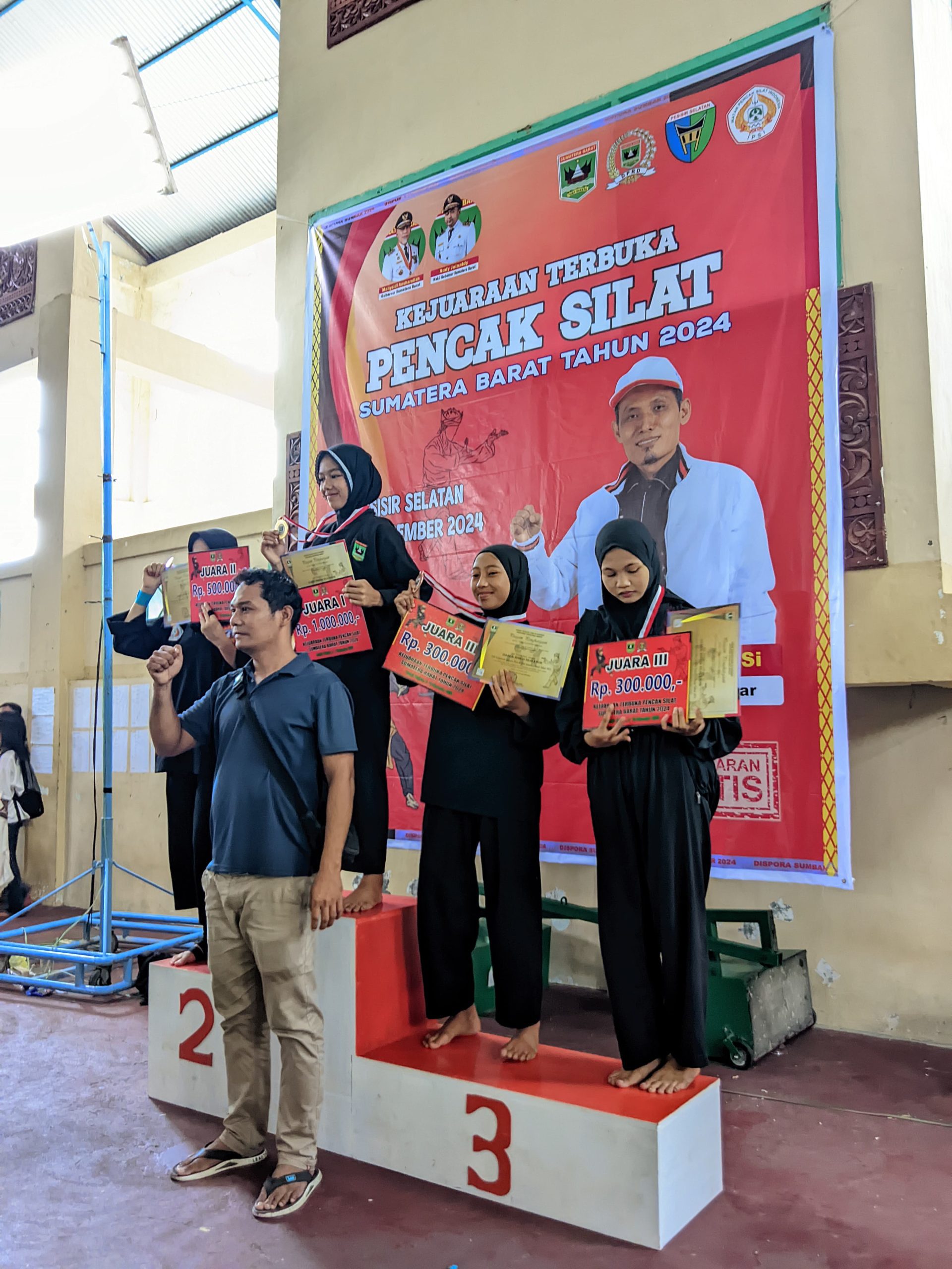 Siswi SMAN 2 Gunung Raih Juara 3 Pencak Silat Tingkat Provinsi Sumatera Barat