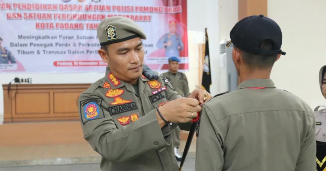 Dinilai Mental Pengecut, Kasat Pol PP Padang Blokir Kontak Wartawan