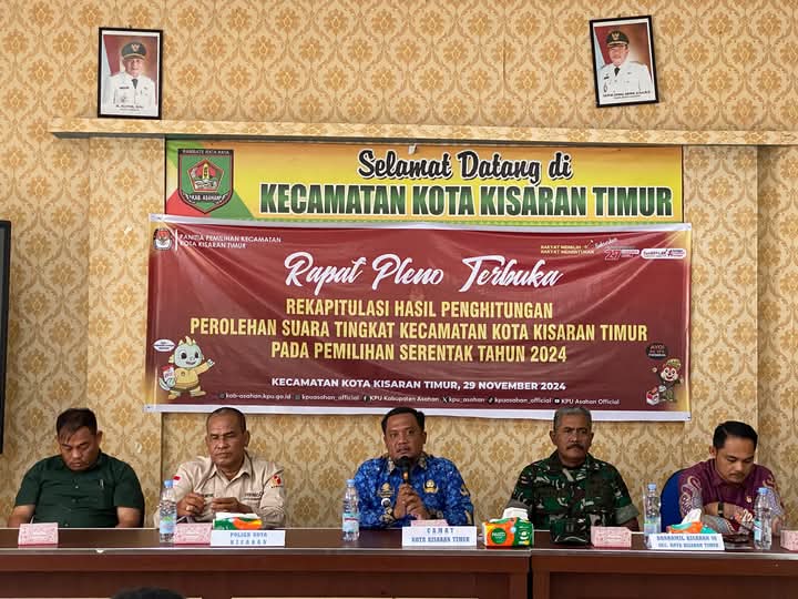Camat Kota Kistim Hadiri Rapat Pleno Terbuka Rekapitulasi Hasil Perhitungan Suara Tingkat Kecamatan Kota Kisaran Timur Pada Pilkada Serentak Tahun 2024