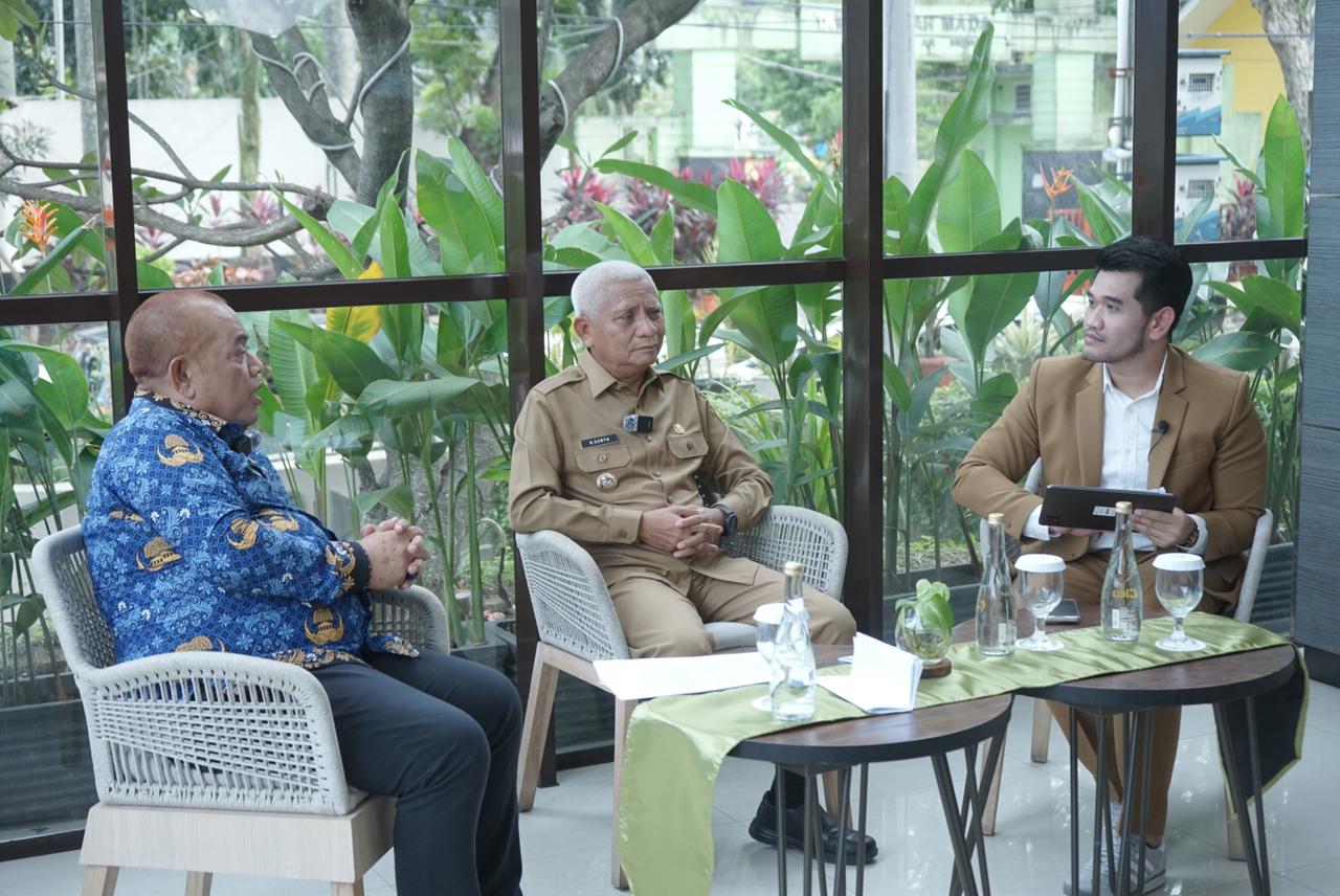 Bupati Surya Talk Show GENTING Dengan Metro TV