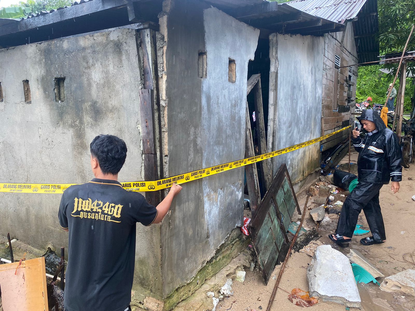 Seorang Ibu Lansia Tewas Tertimpa Tembok di Rumahnya