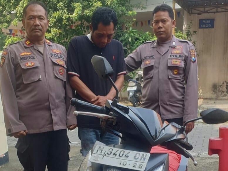 Polsek Kenjeran Amankan Pelaku Perampasan Kalung Di Bulak Cumpat