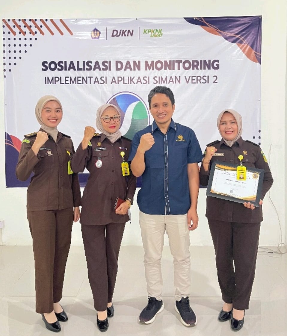 Terima Piagam Penghargaan dari KPKNL, Ini Kata Kajari Lahat Untuk Jajarannya