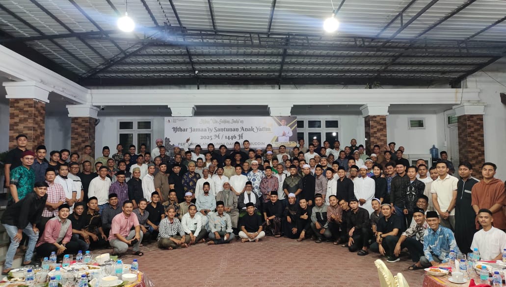 Alumni Dayah Ulumuddin Tahun 2025 Gelar Buka Puasa dan Santuni Kaum Duafa