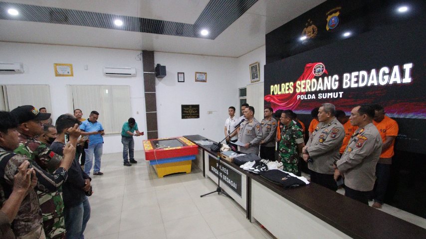 Polres Sergai Gelar Konferensi Pres Ungkap Kasus Curat dan Perjudian