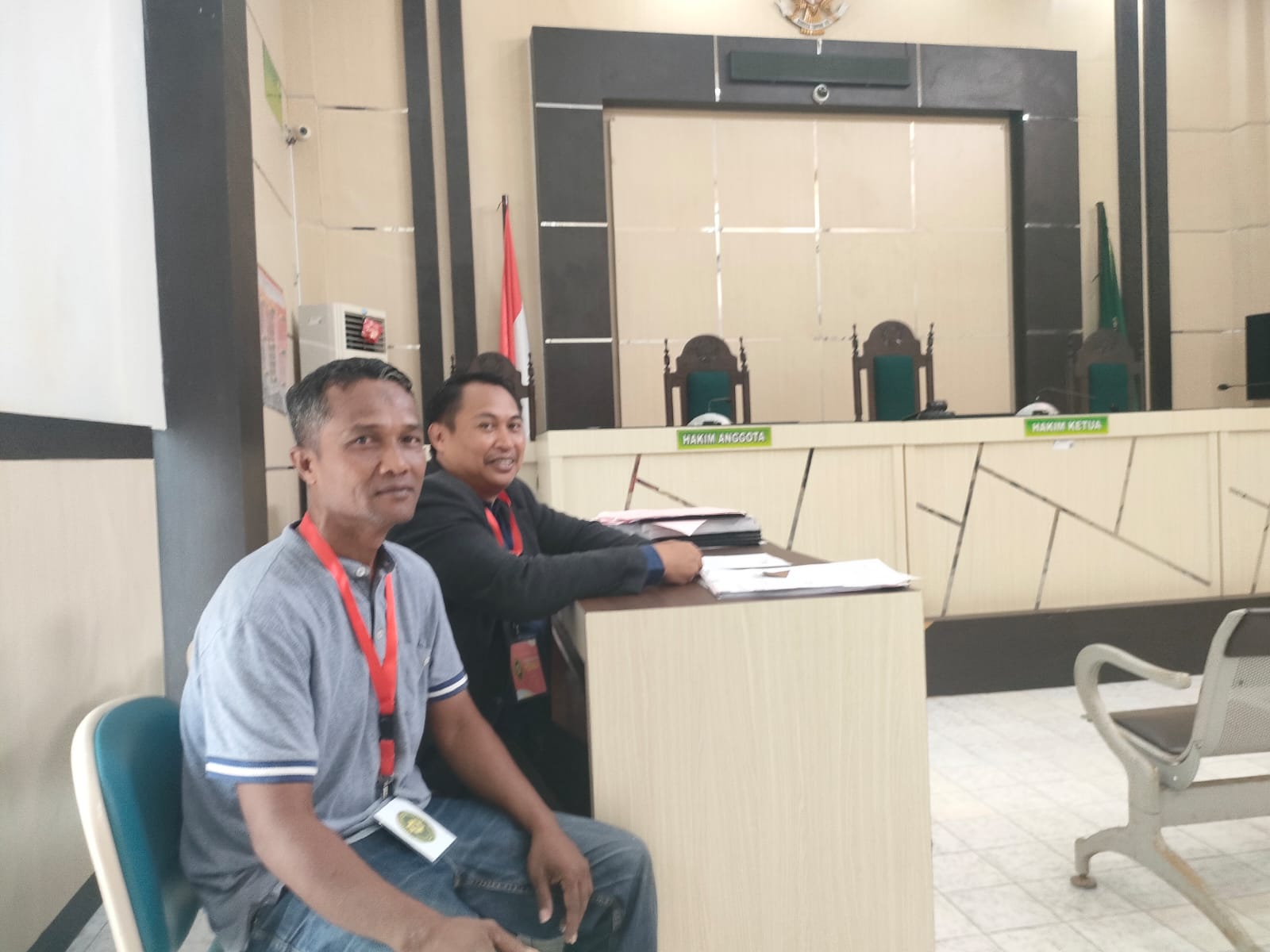 Kantor Hukum RKR Wakili Kepala Desa Bonea Laporkan Kepala Kejaksaan Negeri Kepulauan Selayar Diduga Gelapkan Uang Penyitaan Dana Desa
