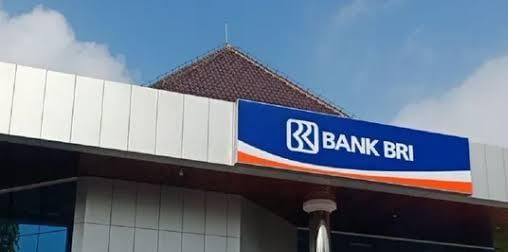 Nasabah Keluhkan Sulitnya Akses ATM BRI di Mamuju