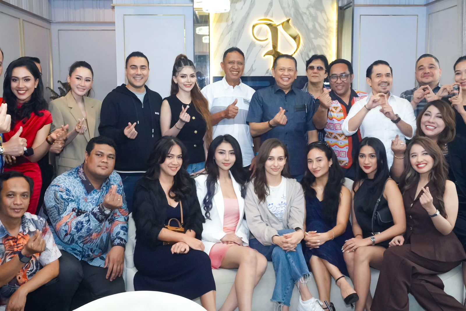Main Film Kembali, Bamsoet Hadiri Syukuran Bersama Para Kru Film dan Dorong Perfilman Jadi Lokomotif Industri Kreatif Nasional