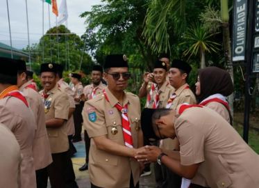 Bupati Iskandarsyah dan Wabup Rocky Pimpin Upacara Peringatan Hari Pramuka ke-64 di Karimun