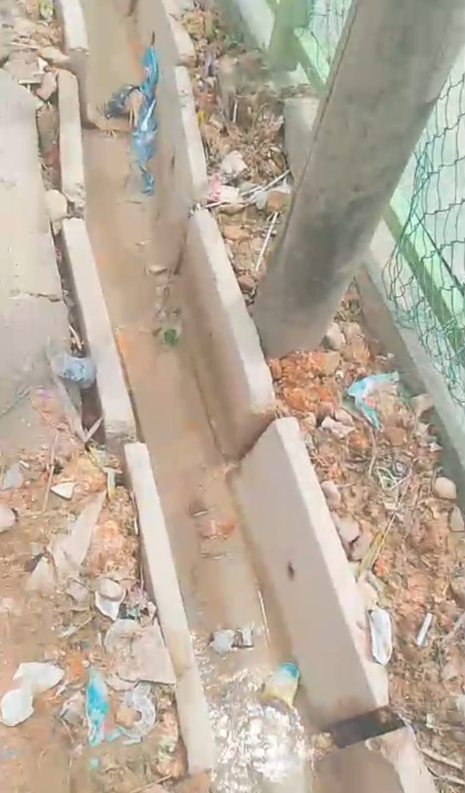 Pembangunan Drainase di Kavling Kamboja Diduga Asal Jadi, Warga Pertanyakan Kualitas Pekerjaan