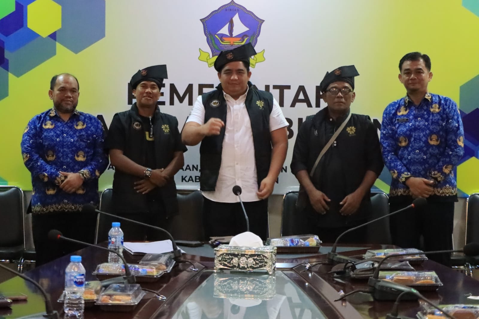 Bupati Roby Audiensi Bersama Satgas PMI Bintan, Bahas Isu Pekerja Migran Ilegal di Kawasan Perbatasan