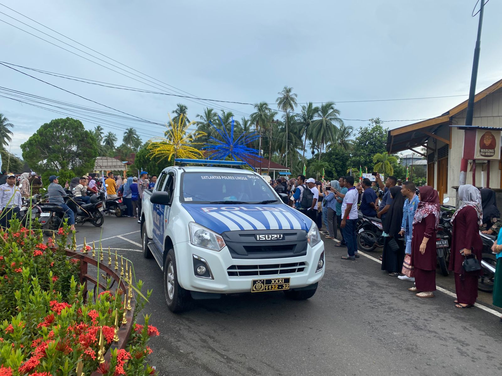 Polres Lingga Amankan Pawai Pendidikan HUT PGRI ke-80 dan Hari Jadi Lingga ke-22