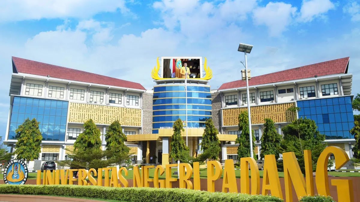 UNP Putuskan Kuliah Daring hingga 4 September 2025, Rektor Prioritaskan Kenyamanan dan Keselamatan Civitas Akademika