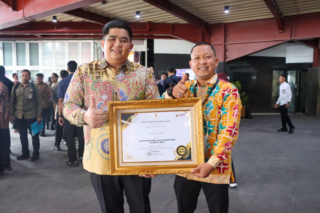 Bupati Roby Kurniawan Raih Penghargaan Outstanding Public Service Innovation di Ajang KIPP Kementerian PANRB RI