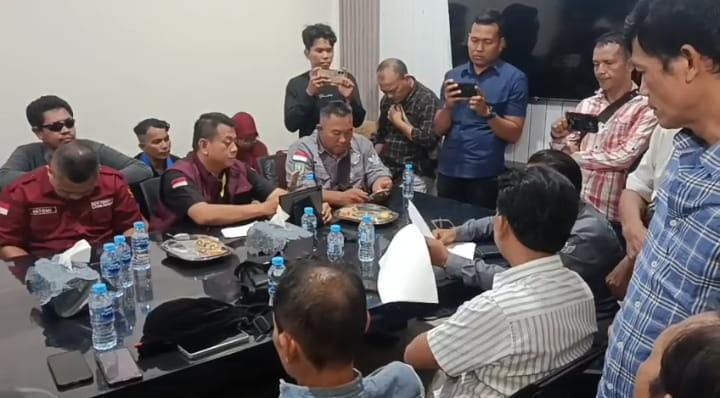 Awak Media Babel Datangi Polda, Tegaskan: Jangan Pidanakan Karya Jurnalistik
