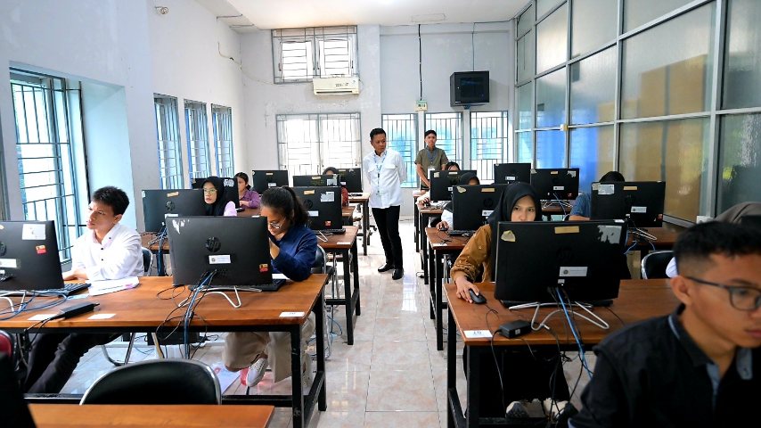 Rektor USU Tinjau Langsung UTBK-SNBT 2026, Antisipasi Kecurangan dan Pastikan Integritas
