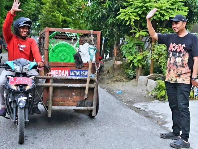 Camat Medan Helvetia Gunawan Perangin Angin Dukung Pemuda Helvetia Bersihkan Drainase Cegah Banjir